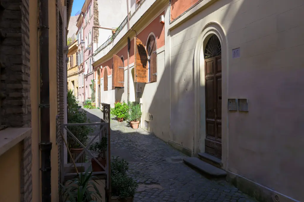 rome2.webp