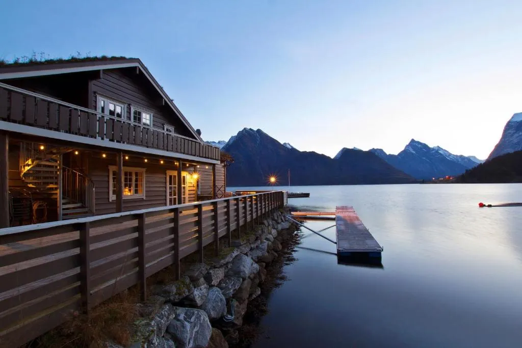 fjord2.webp