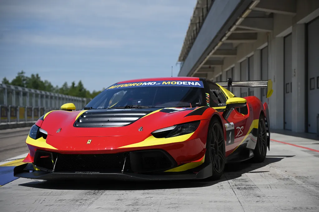f296_autodromo_modena.webp