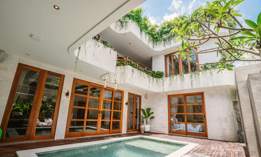 [EXD00185] Exclusive 5-bedroom Villa: The Urban Retreat – Bali Seminyak’s Sanctuary of Calm