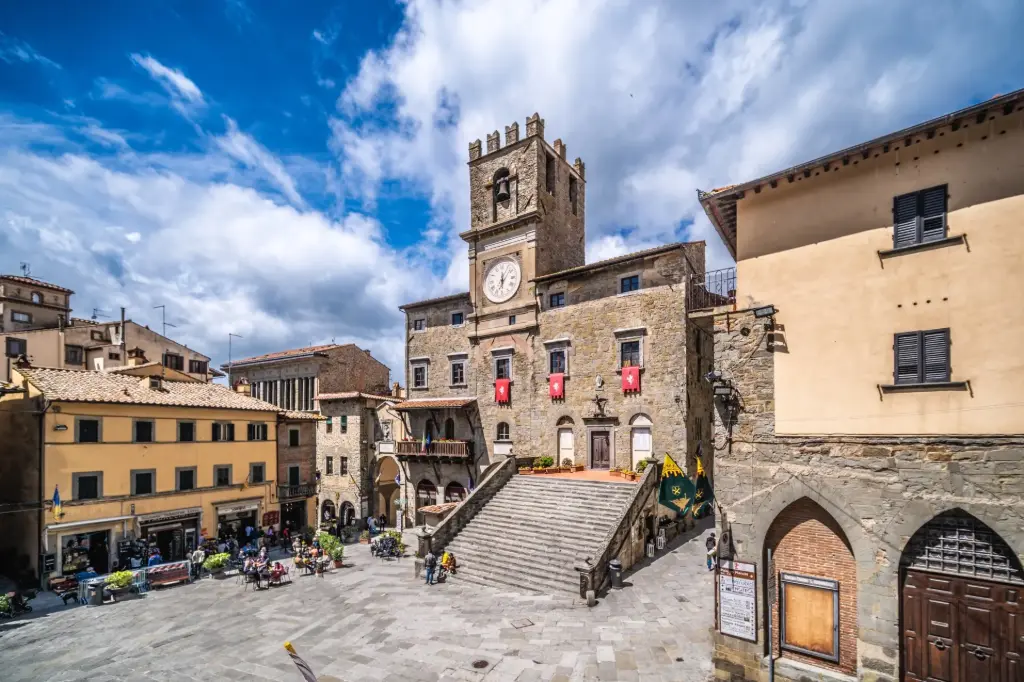 [EXD00176] La Dolce Vita Escape: 4N Cortona Stay with Wine & Gourmet Dining for 2